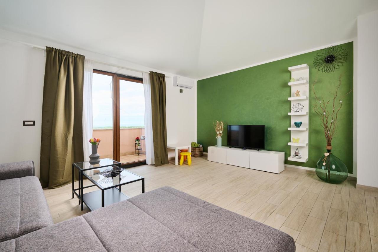 Aisha Apartment Brtonigla Bagian luar foto
